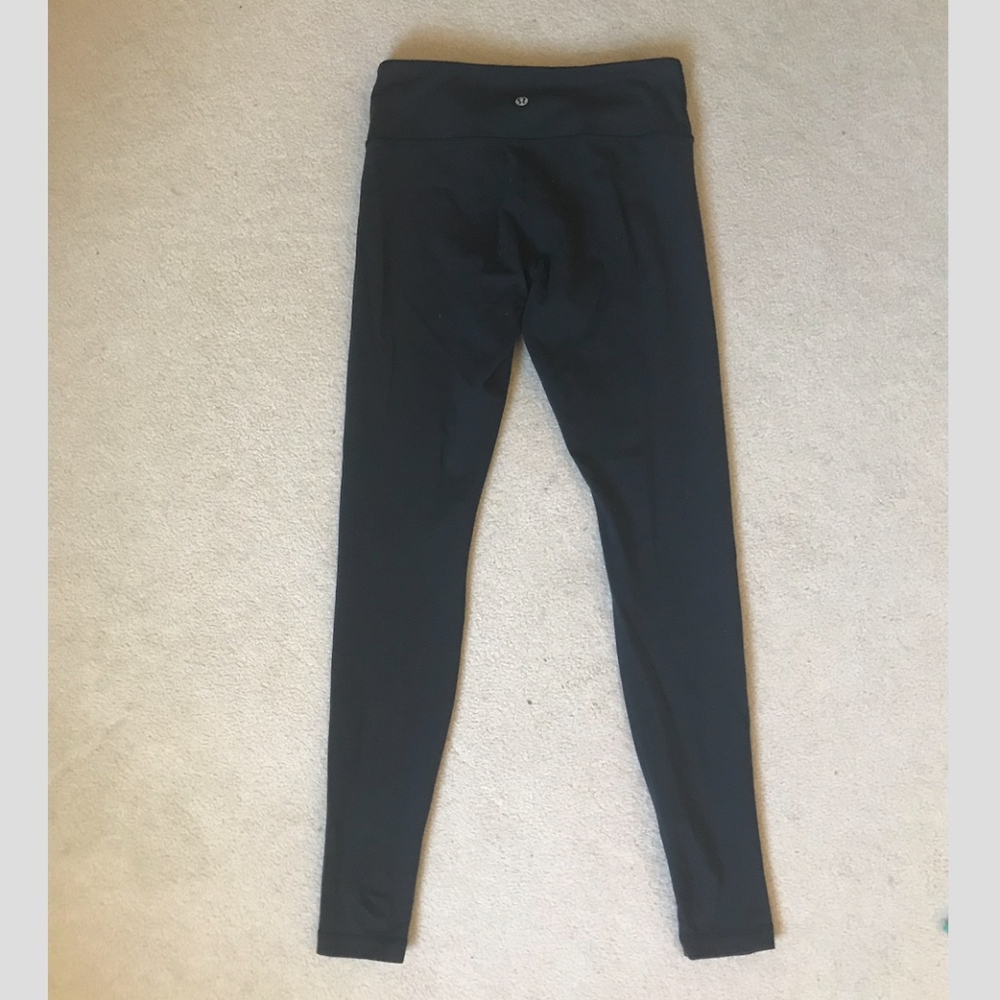 Lululemon leggings, black full on 28" size 4